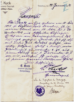 Bild eines Arbeitszeugnisses von 1914 mit Stempel der Polizei